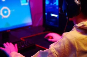 What Are the Best Budget Gaming Desks Under $200?